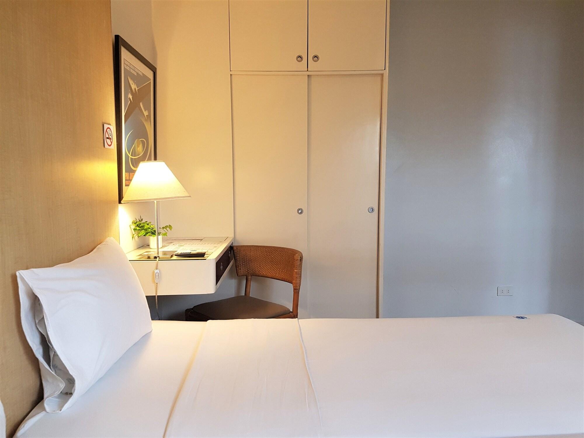 The Clipper House, Poblacion Makati Manilla Buitenkant foto