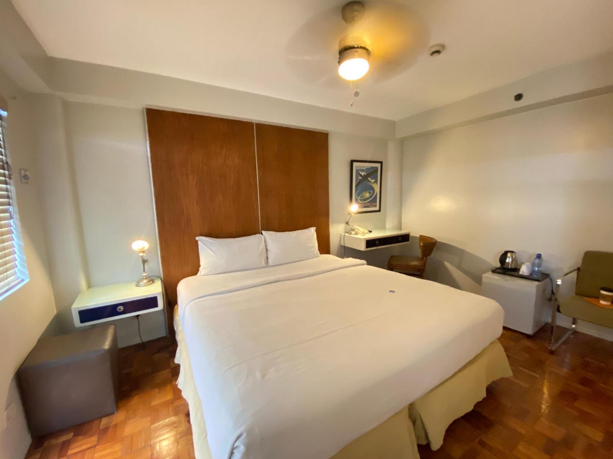 The Clipper House, Poblacion Makati Manilla Buitenkant foto